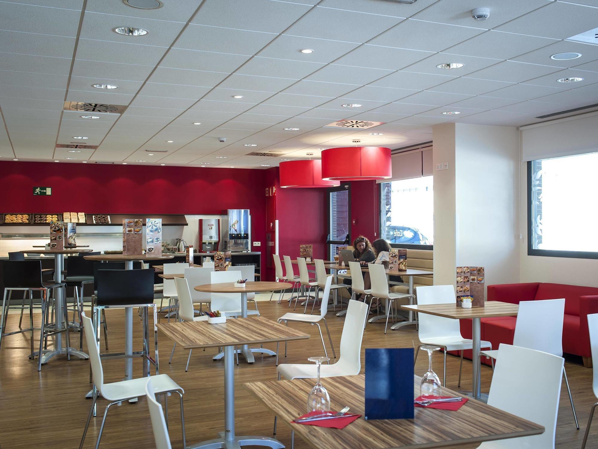 Travelodge Metropolitano Hotel Madryt